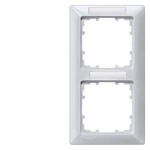 Купить 5TG2552-5 (5TG25525) DELTA LINE АЛЮМИНЕВЫЙ МЕТАЛЛИК РАМКА 2-МЕСТНАЯ 151X80MM ВЕРТИКАЛЬНАЯ С ПОЛЕМ ДЛЯ НАДПИСИ
